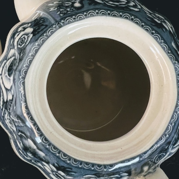 Vintage Teapot for One 🎉Host Pick🎉 - Picture 7 of 7
